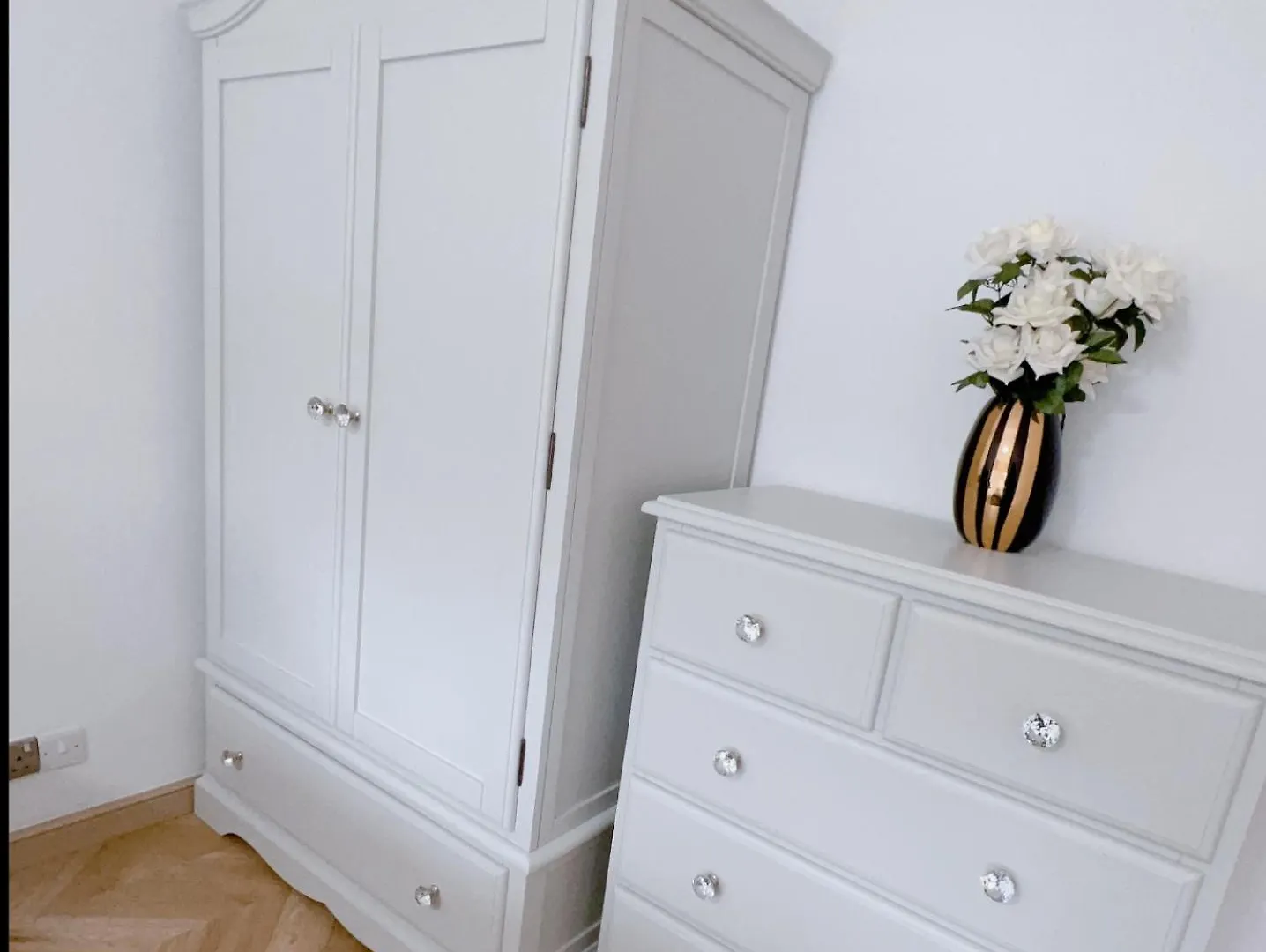 Beautiful 3 Bedroom Apartment In Bournemouth United Kingdom